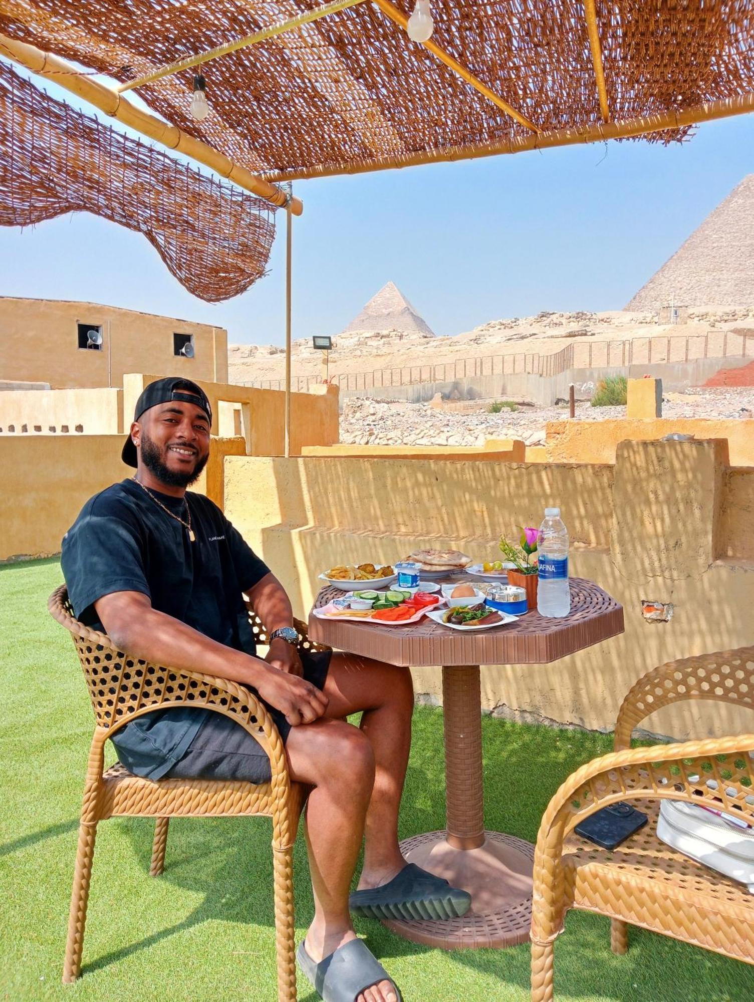 Sidi Hamad Pyramids View Hotell Kafret el-Gabal Eksteriør bilde